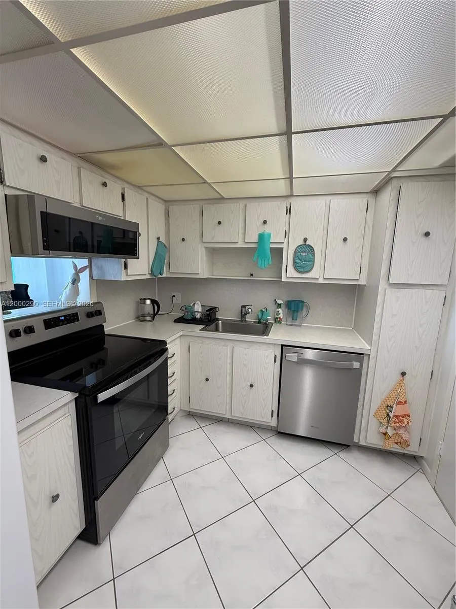 3800 S Ocean Drive #1623