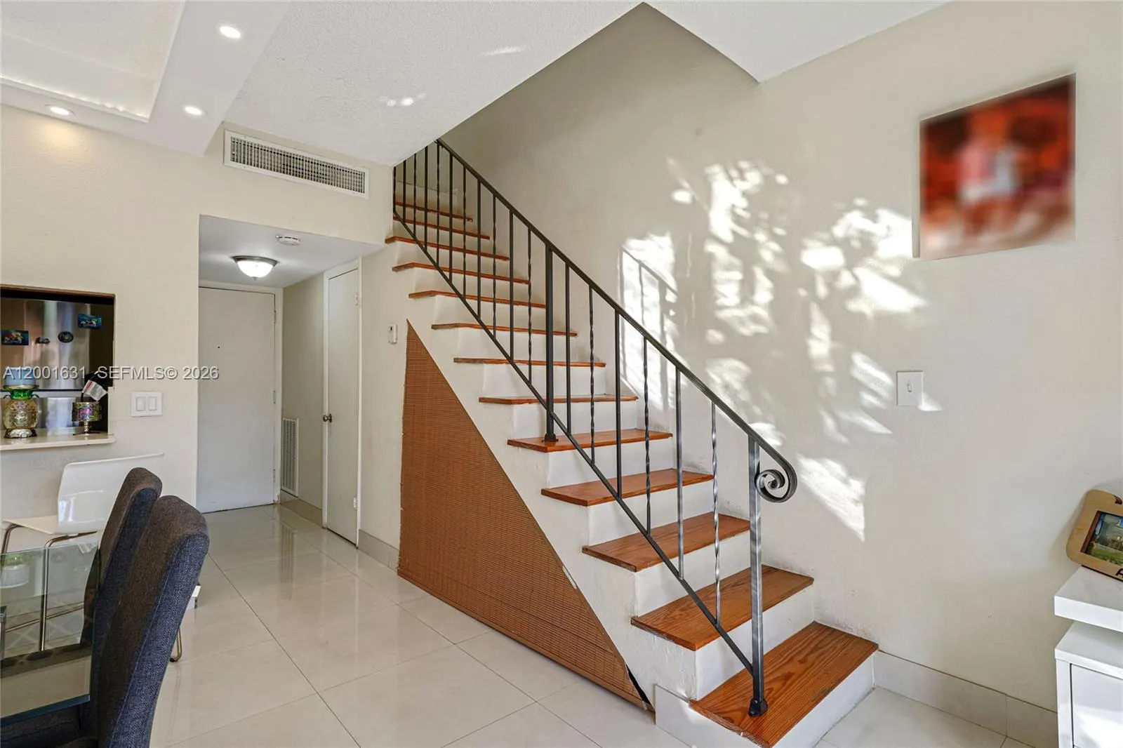 1305 W 53rd Street #429