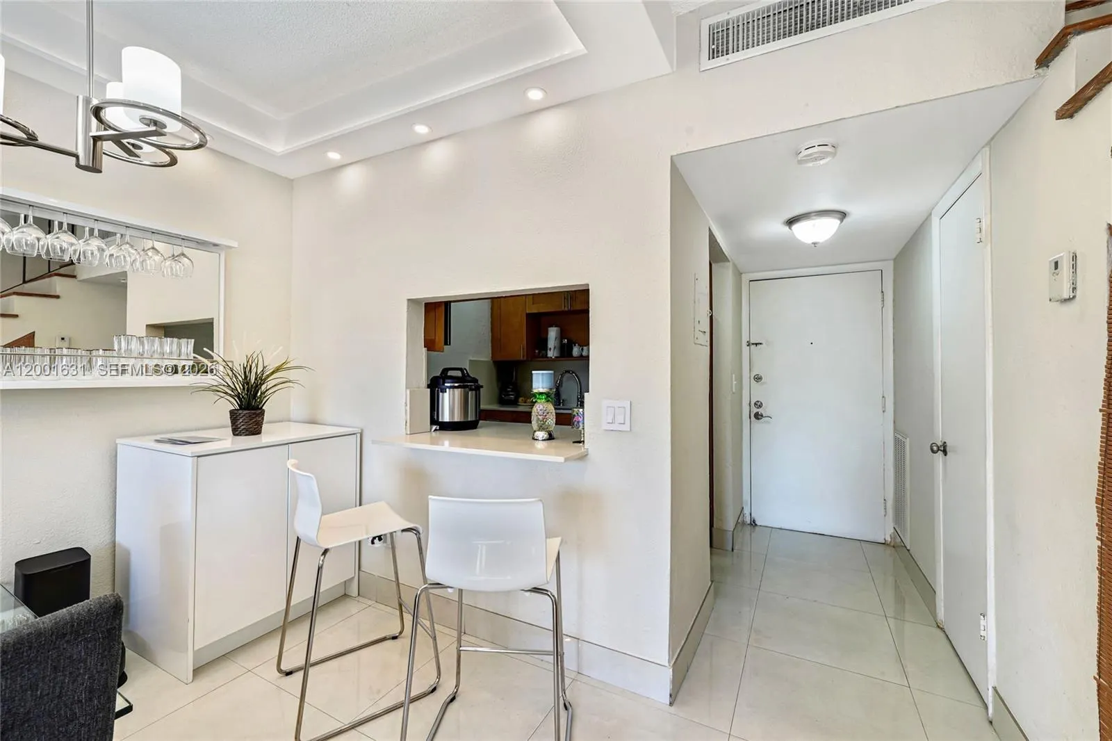 1305 W 53rd Street #429