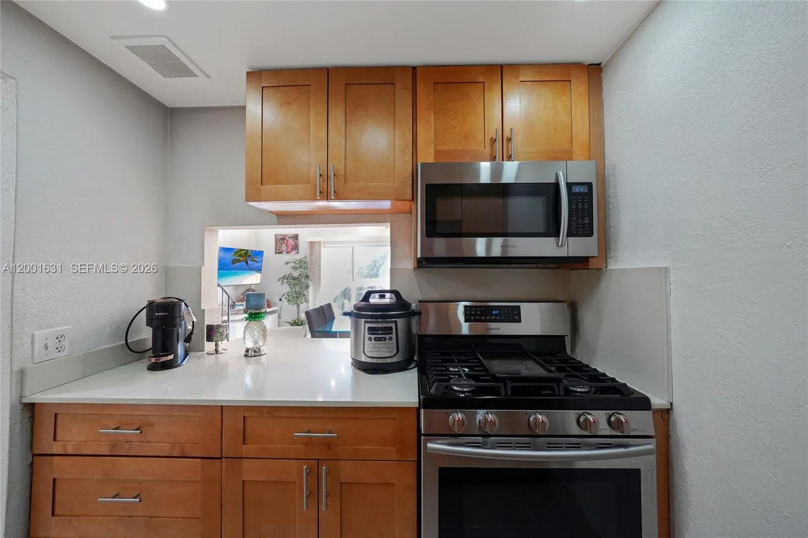 1305 W 53rd Street #429