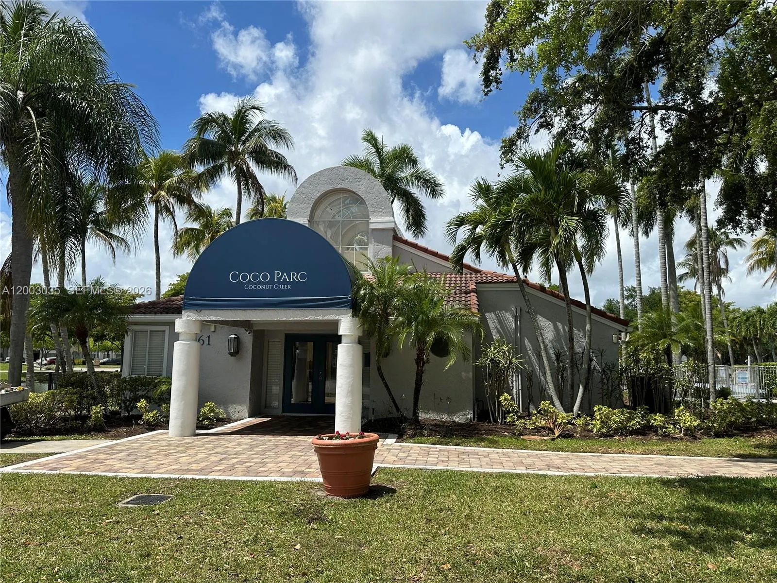 731 Lyons Road #16203
