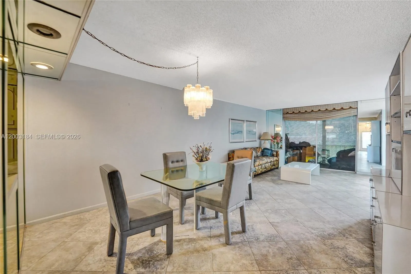 811 S Hollybrook Drive #207