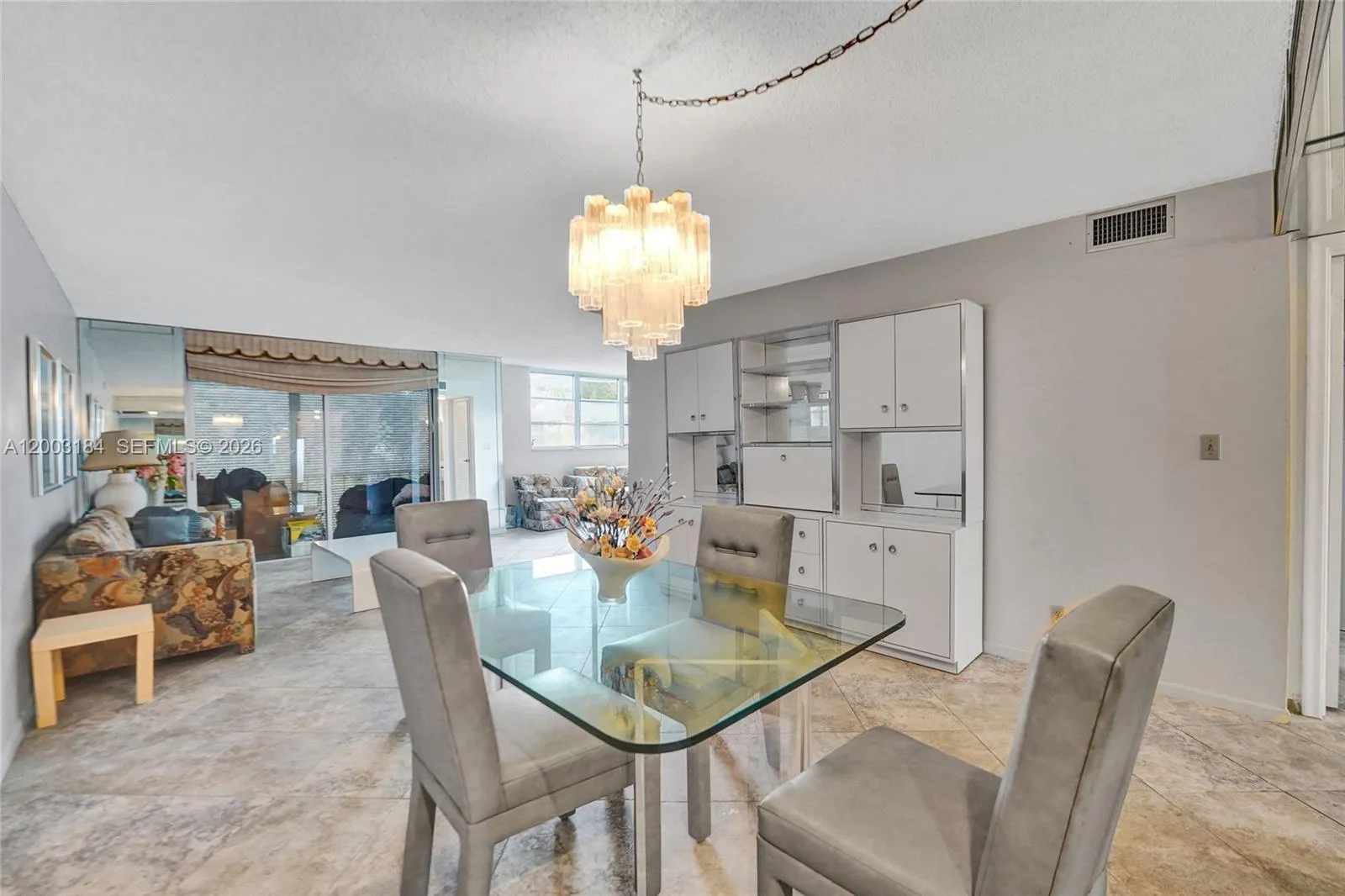 811 S Hollybrook Drive #207