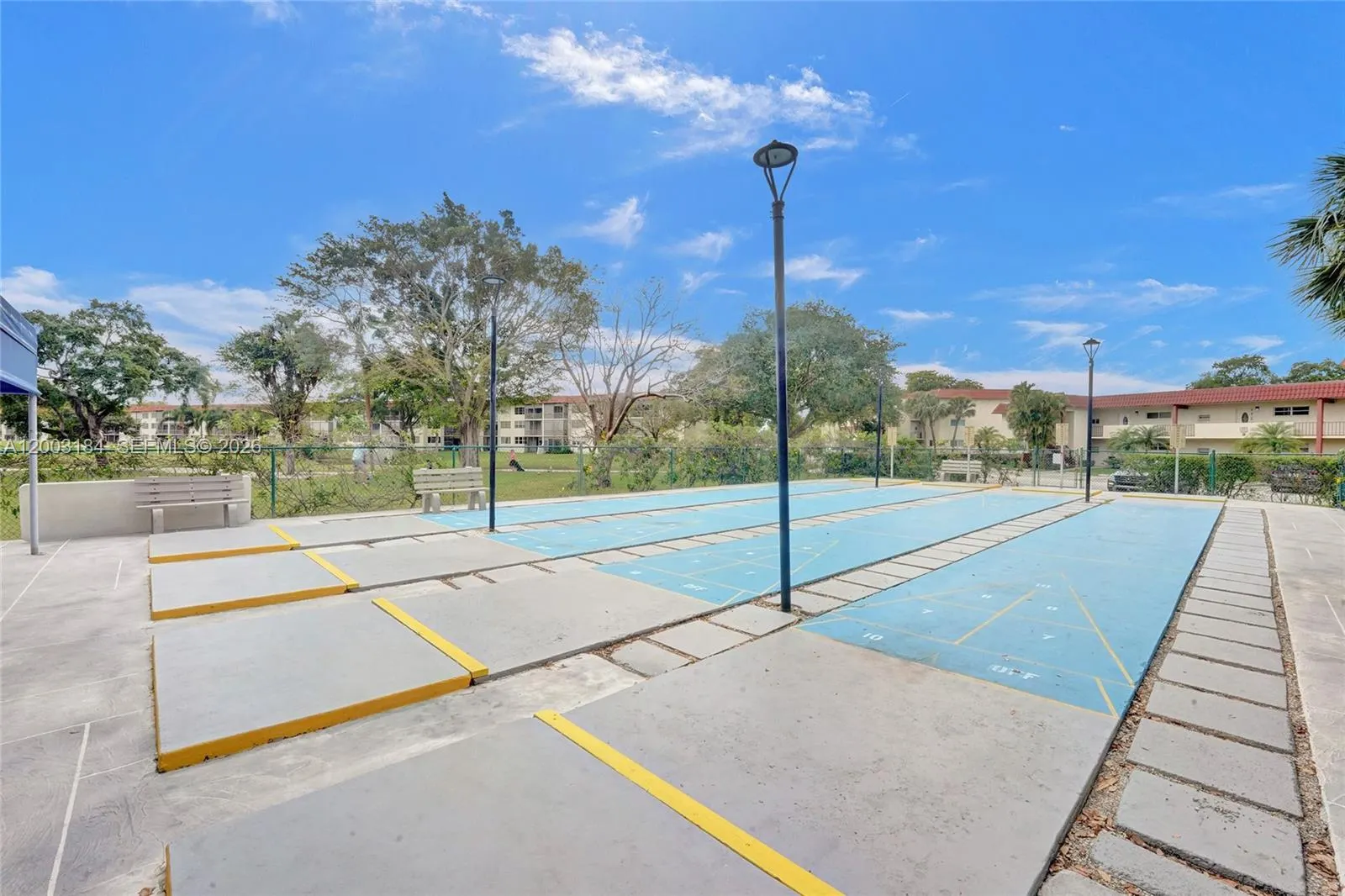811 S Hollybrook Drive #207