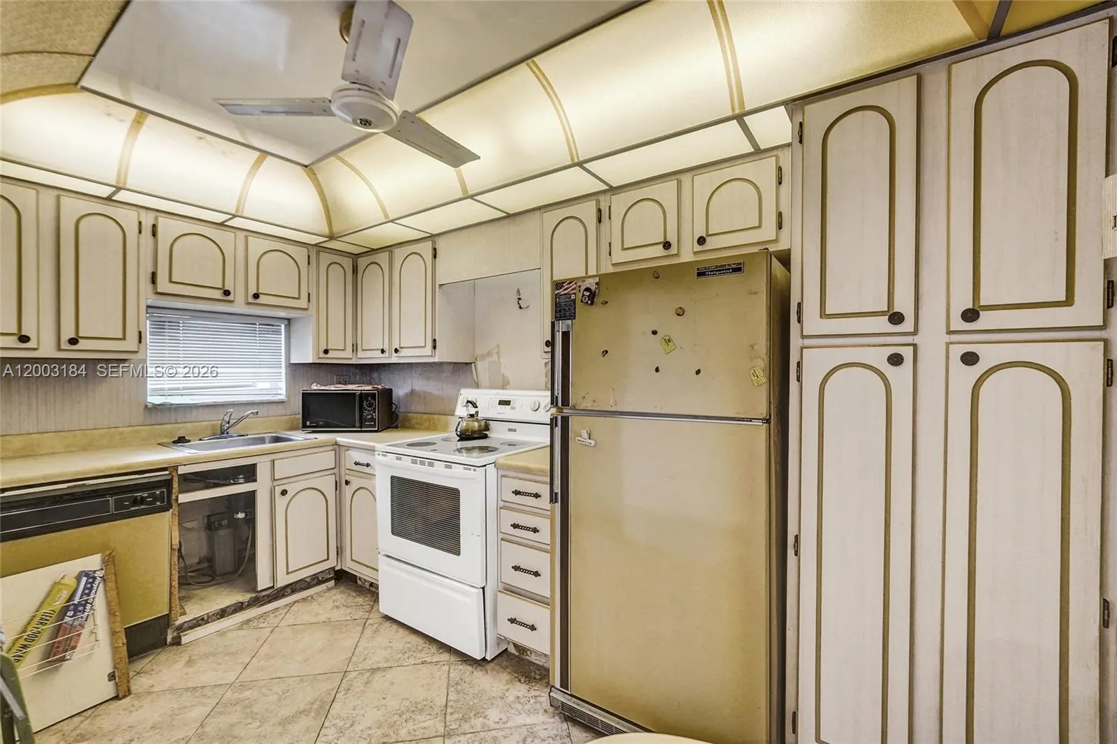 811 S Hollybrook Drive #207