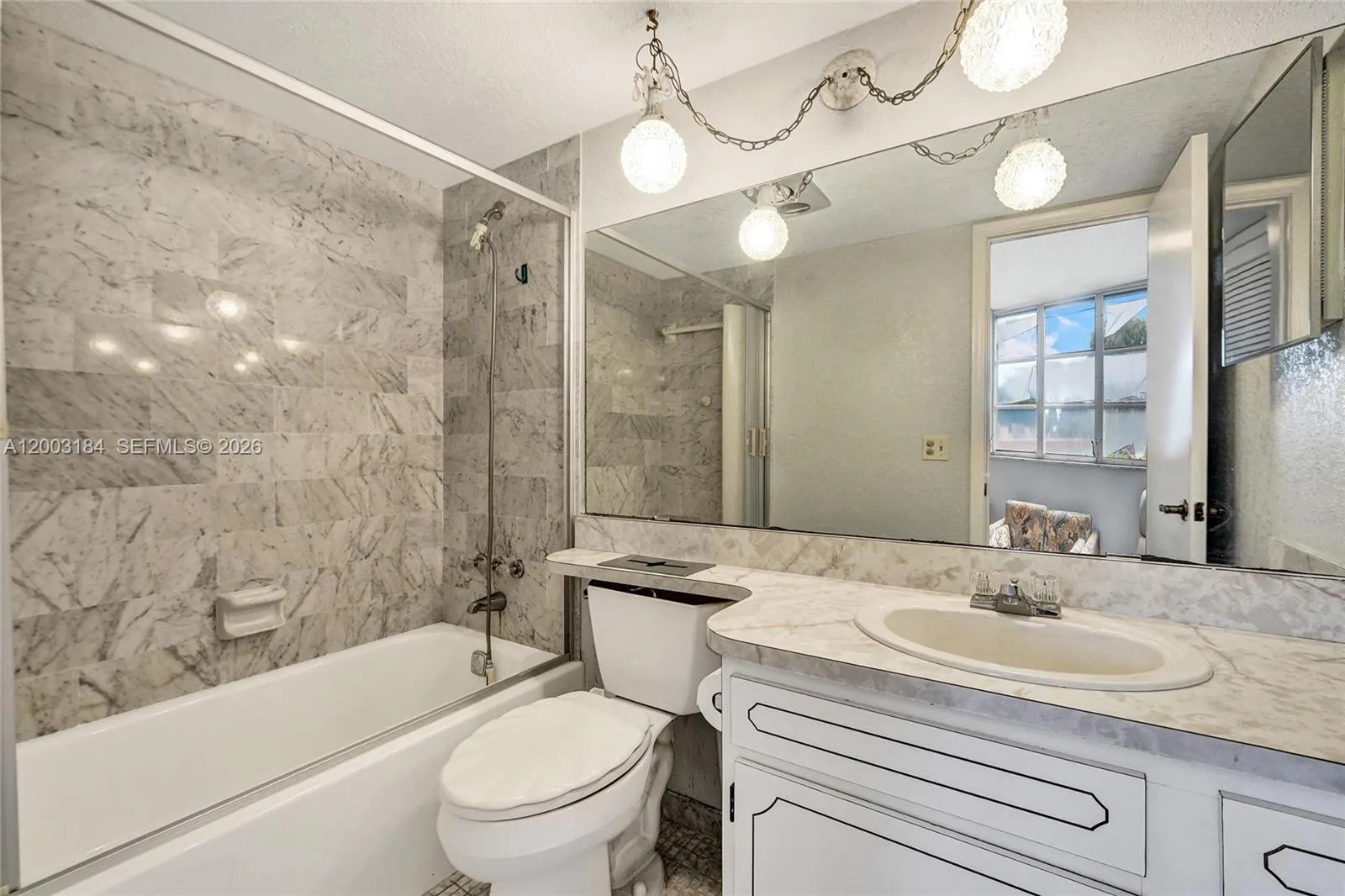 811 S Hollybrook Drive #207
