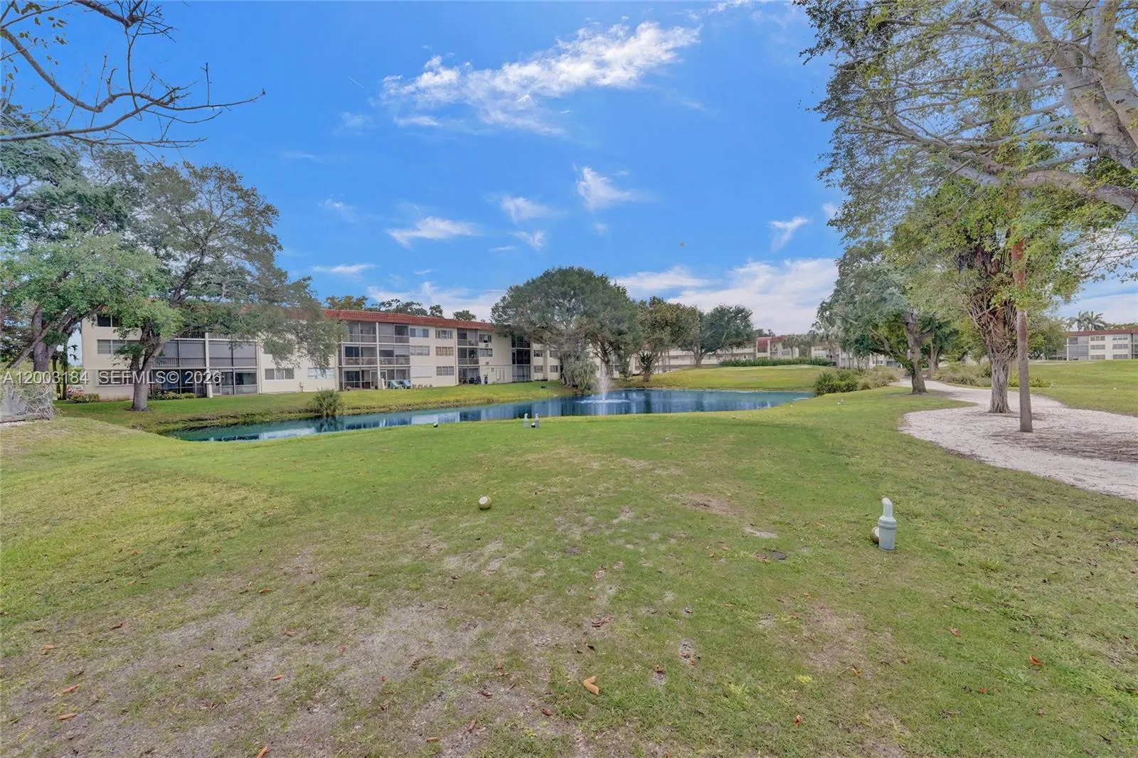 811 S Hollybrook Drive #207