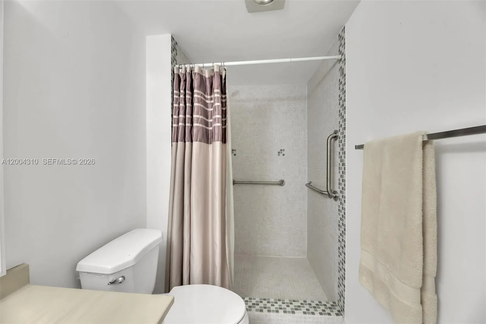 3013 Ventnor G #3