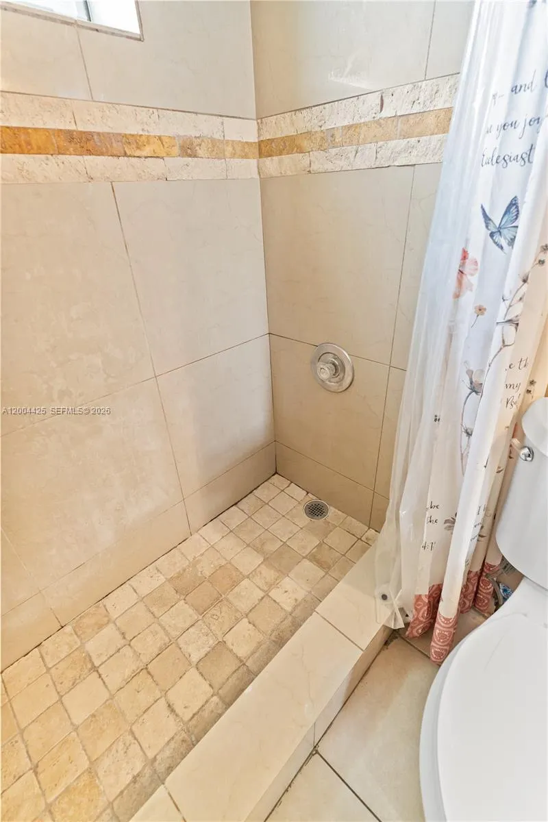 723 NW 15th Terrace