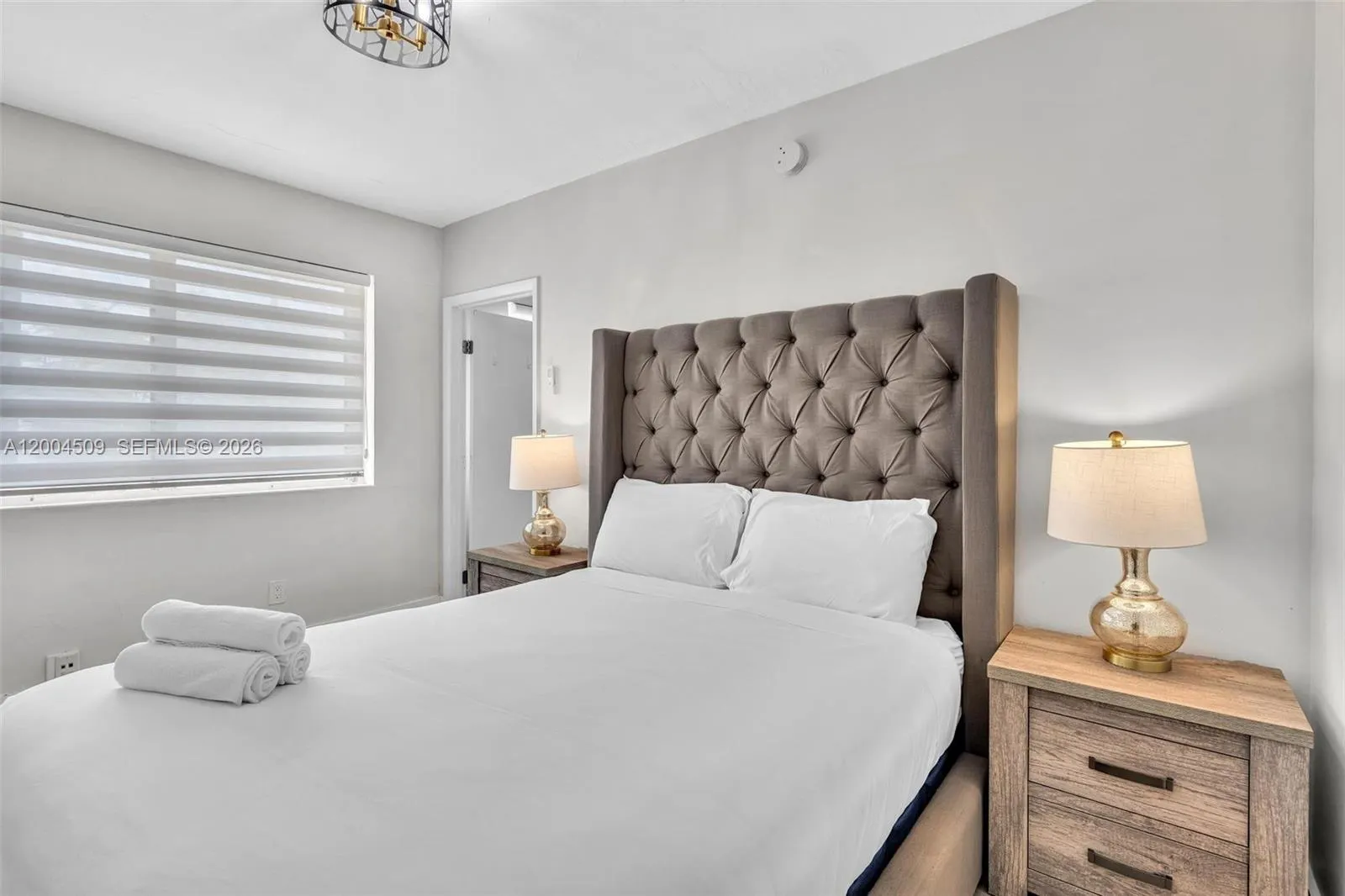 10000 E Bay Harbor Drive #18
