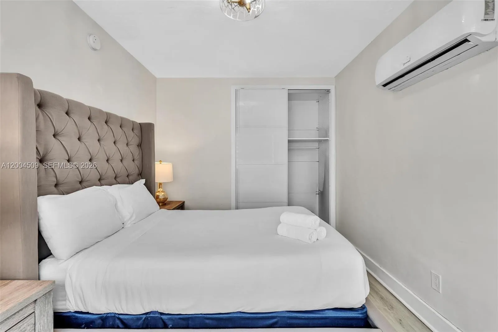 10000 E Bay Harbor Drive #18