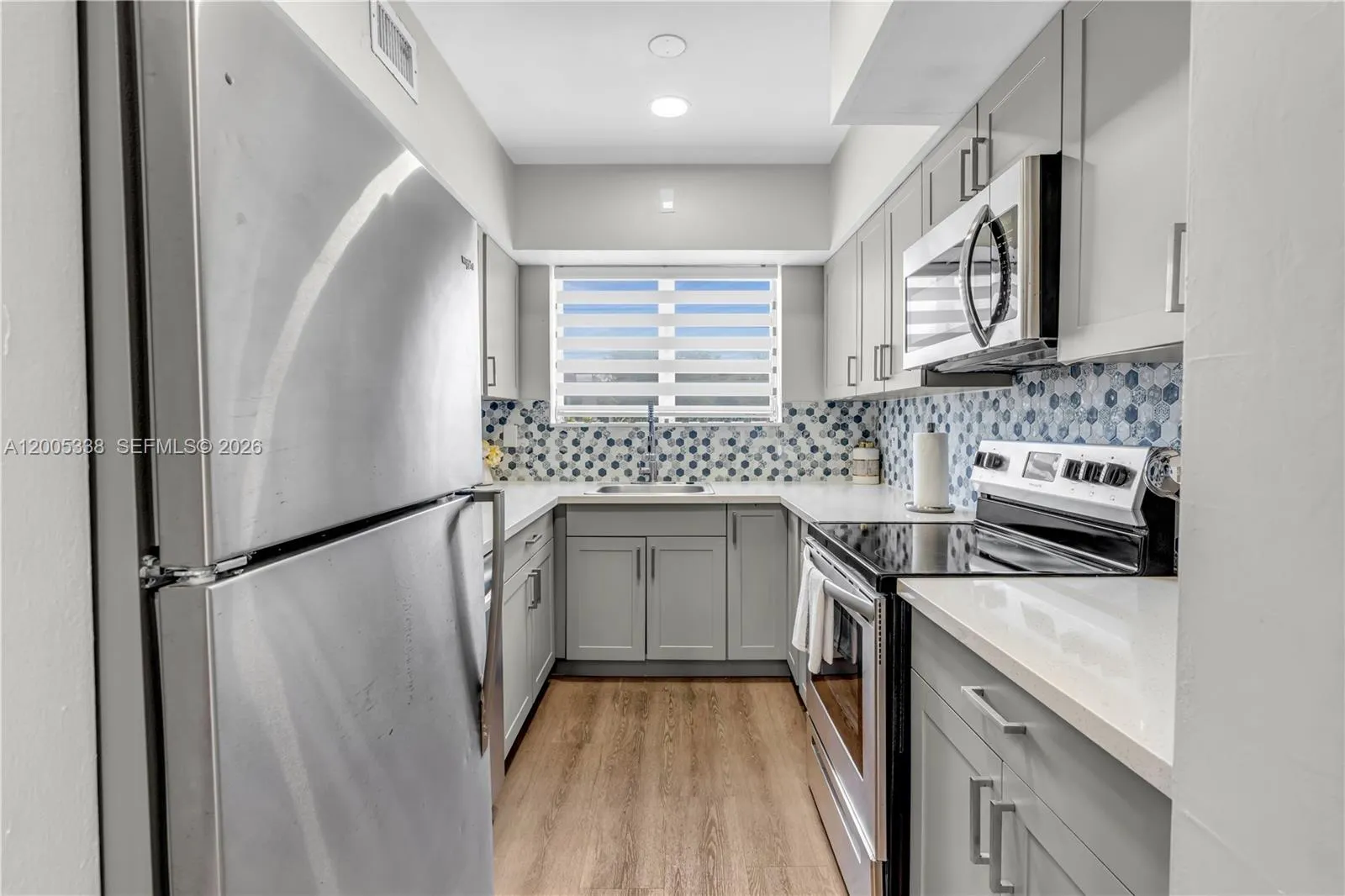 10006 E Bay Harbor Drive #16