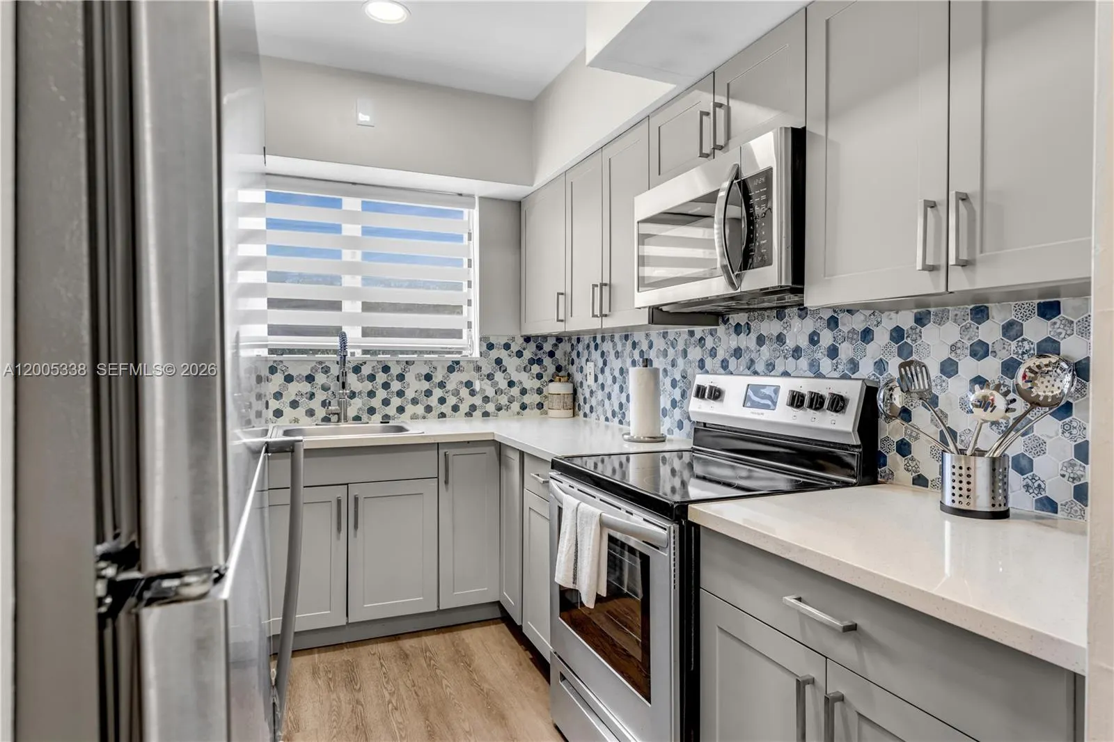 10006 E Bay Harbor Drive #16
