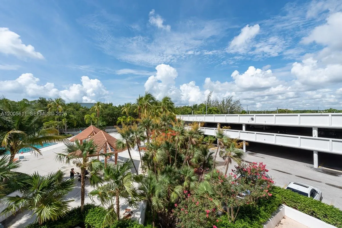 100 NE Bayview Drive #226