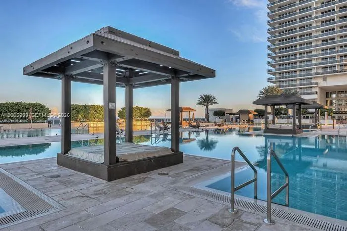 1830 S Ocean Drive #5103