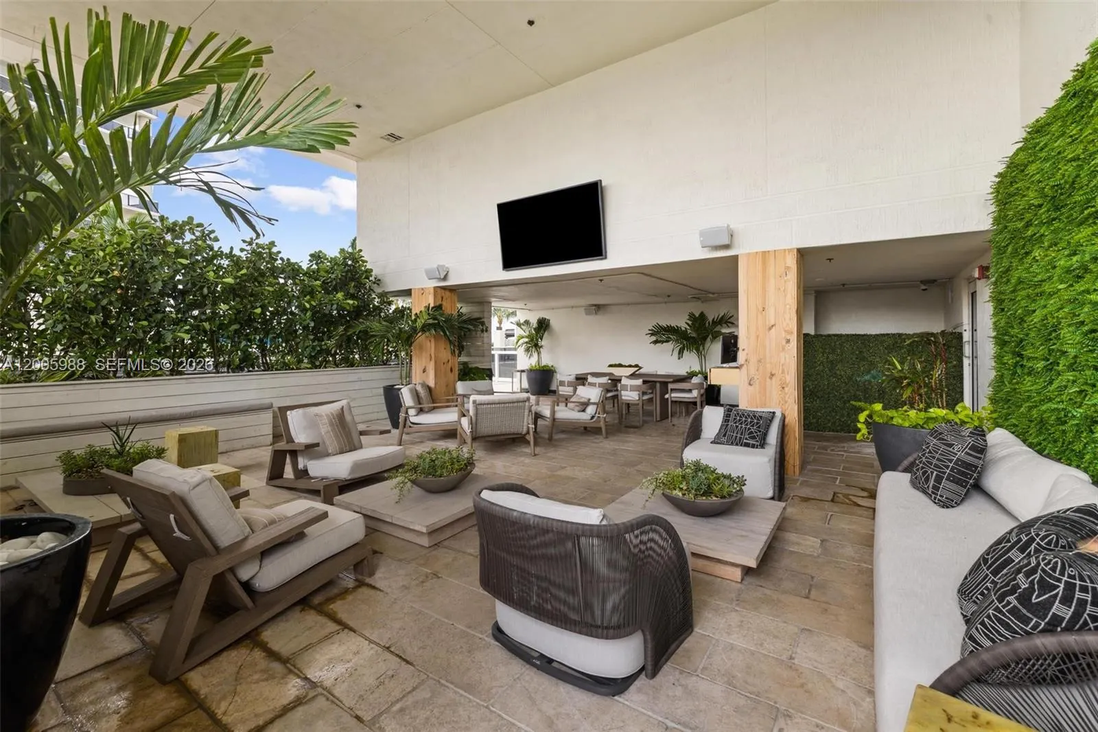 1830 S Ocean Drive #5103