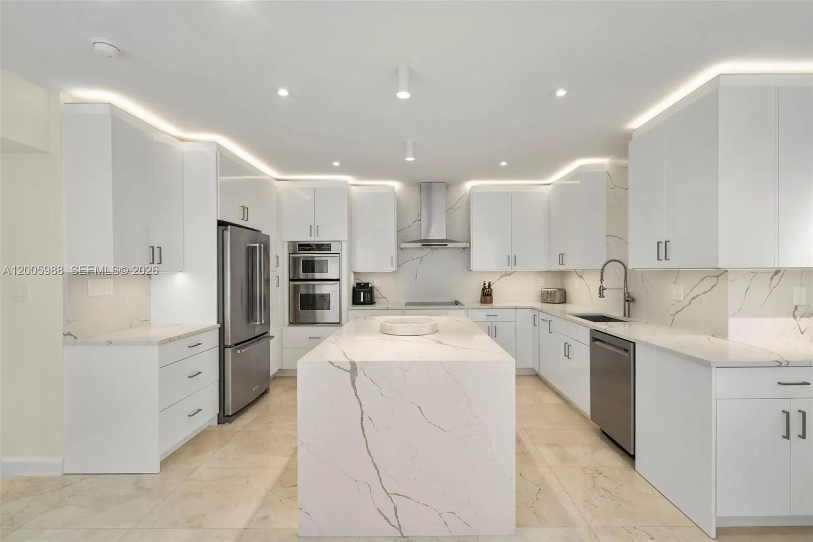 1830 S Ocean Drive #5103