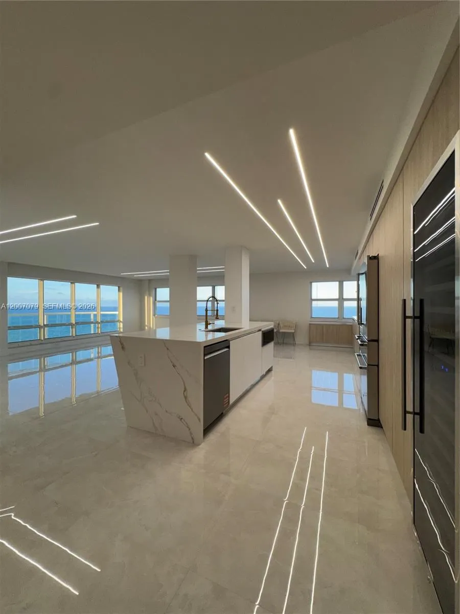 3410 Galt Ocean Drive #901N
