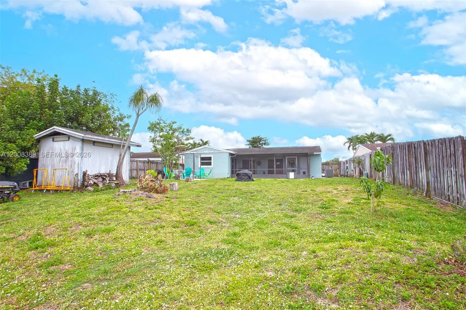 7471 SW 1st Street