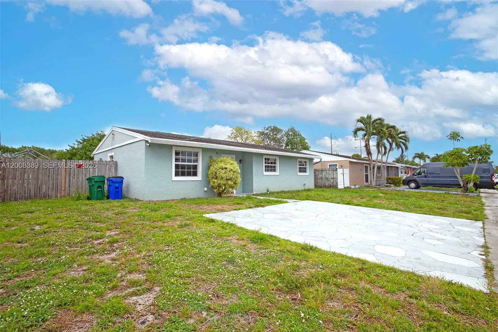 7471 SW 1st Street
