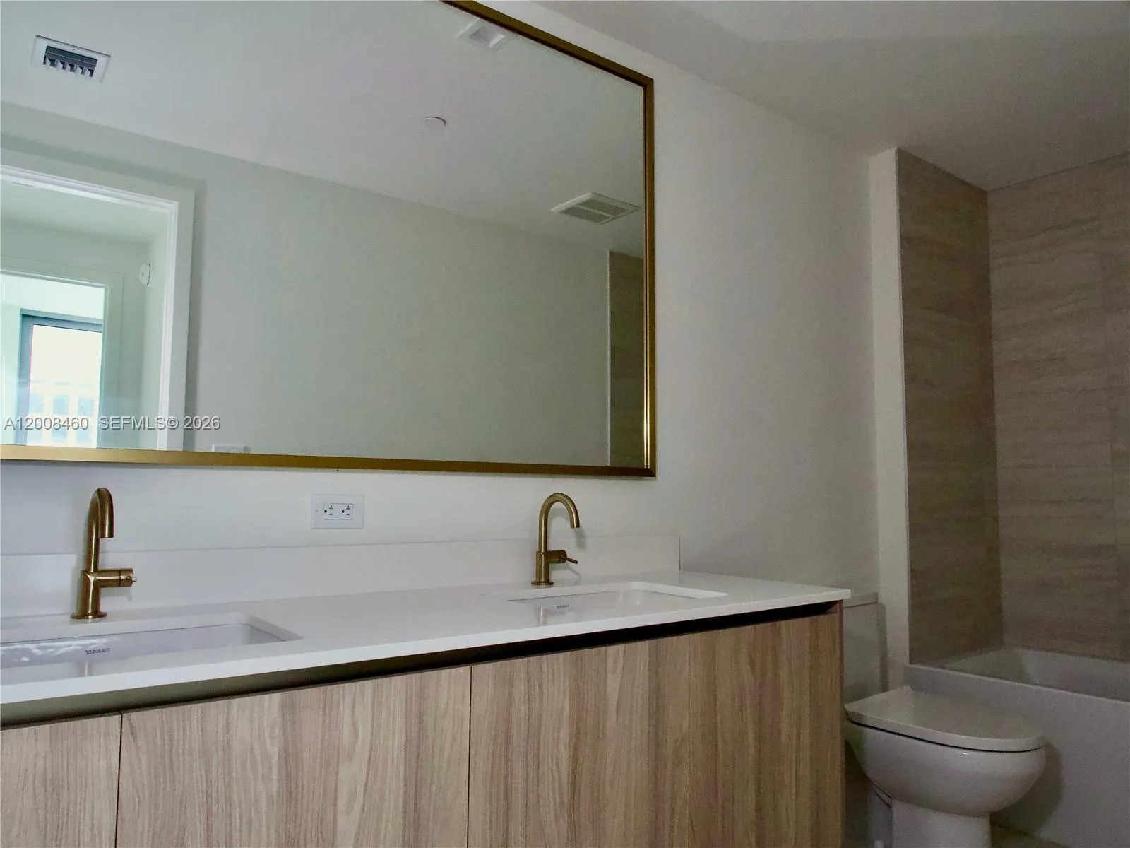 77 SE 5th Street #4014