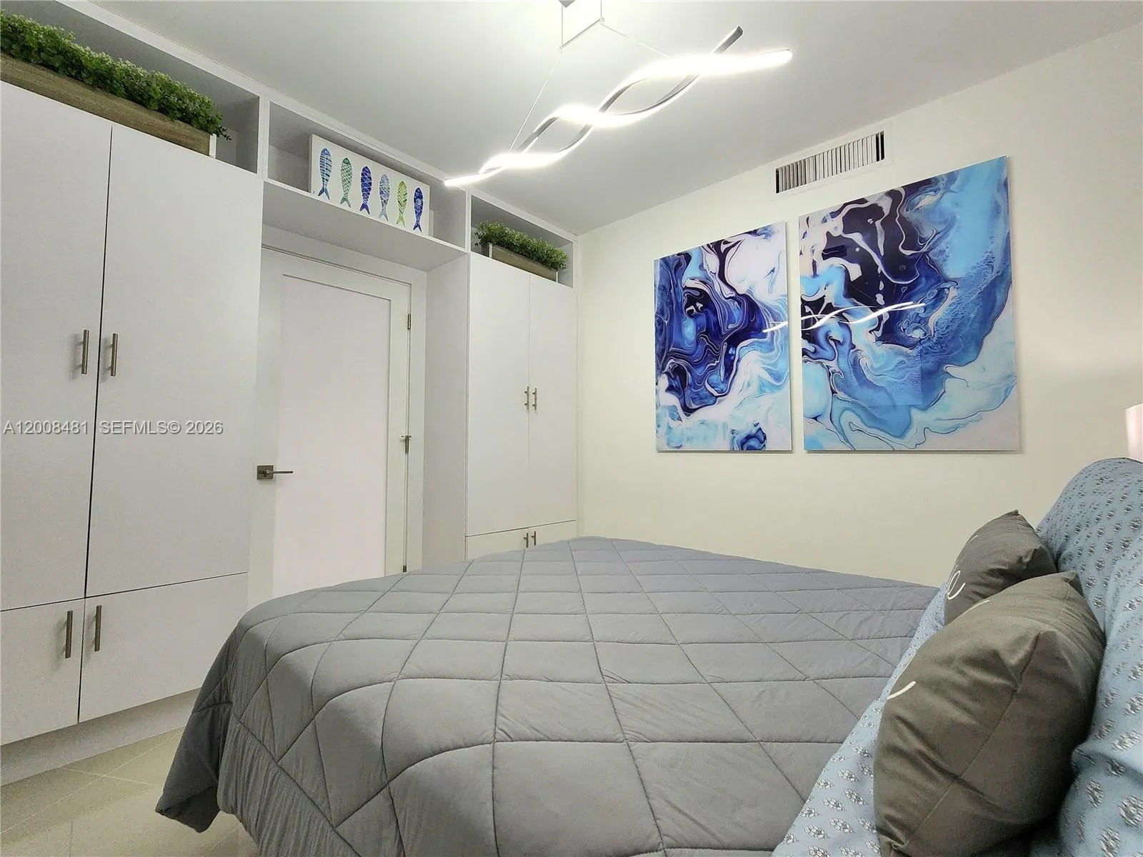 3505 S Ocean Drive #1203