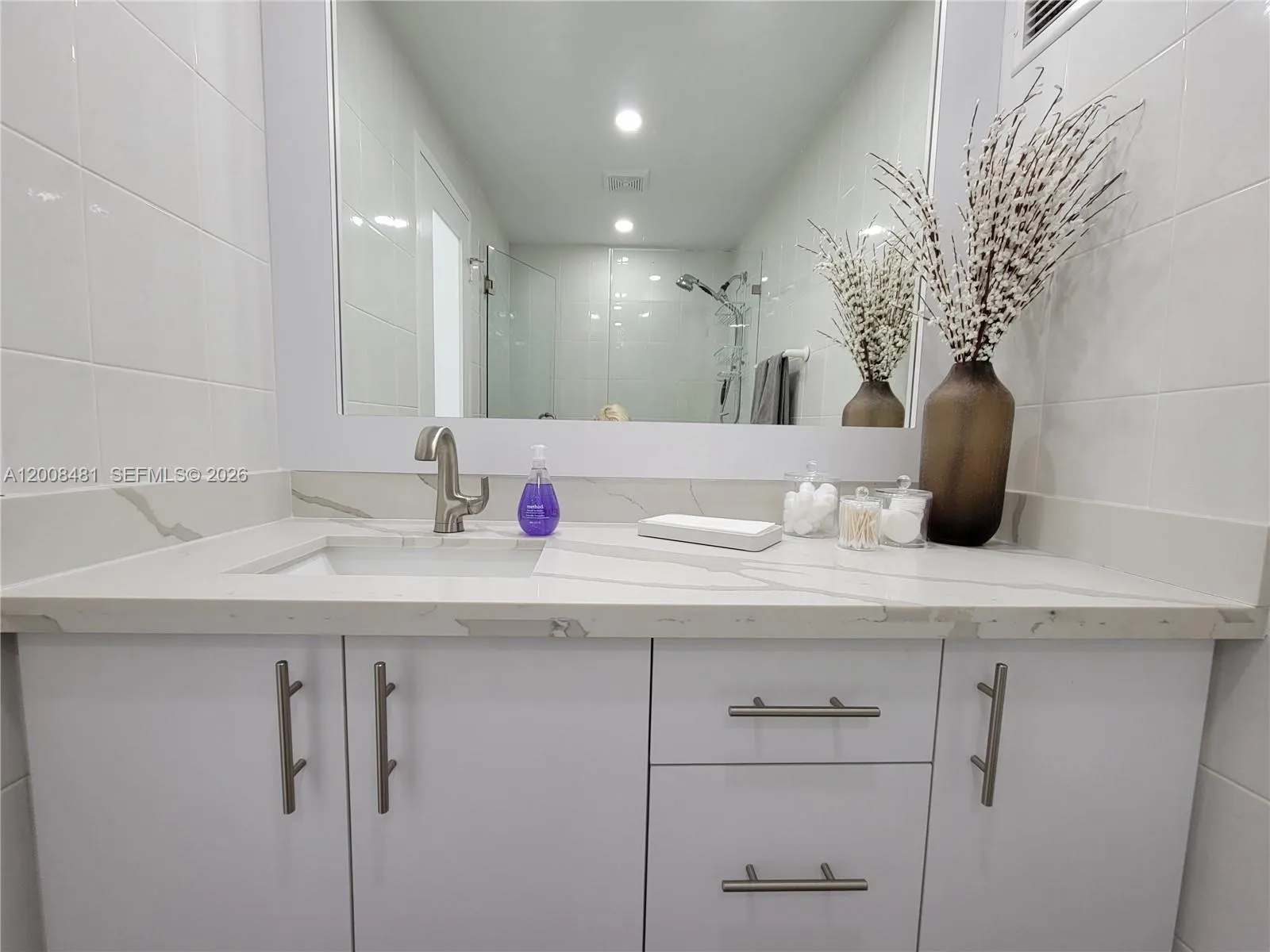3505 S Ocean Drive #1203