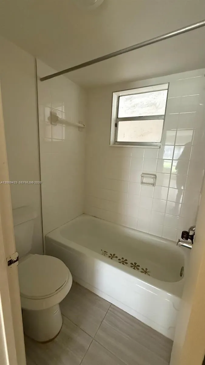 3774 Inverrary Boulevard #105P