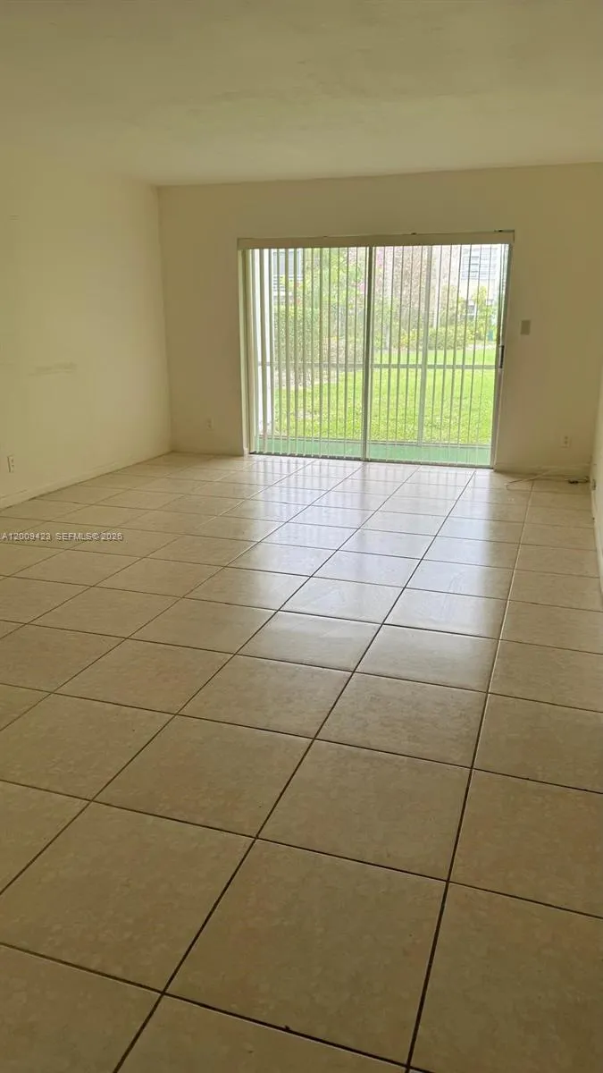 3774 Inverrary Boulevard #105P