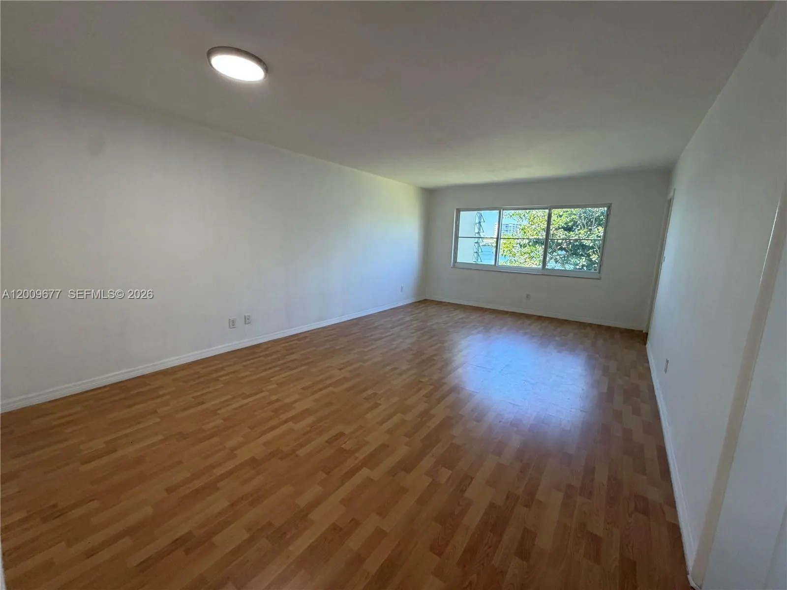 1530 NE 191st Street #205
