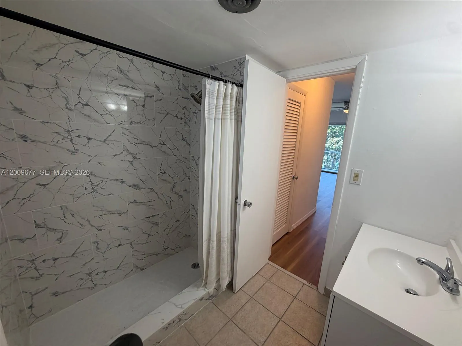 1530 NE 191st Street #205