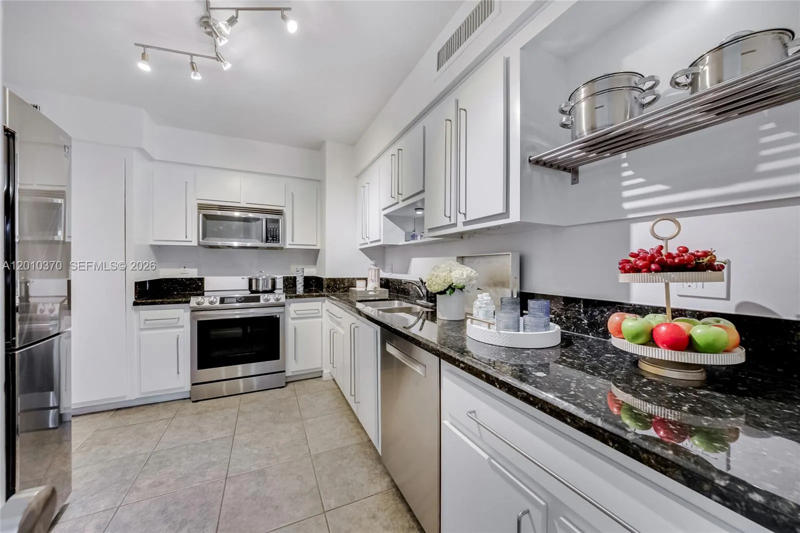 9225 Collins Avenue #501
