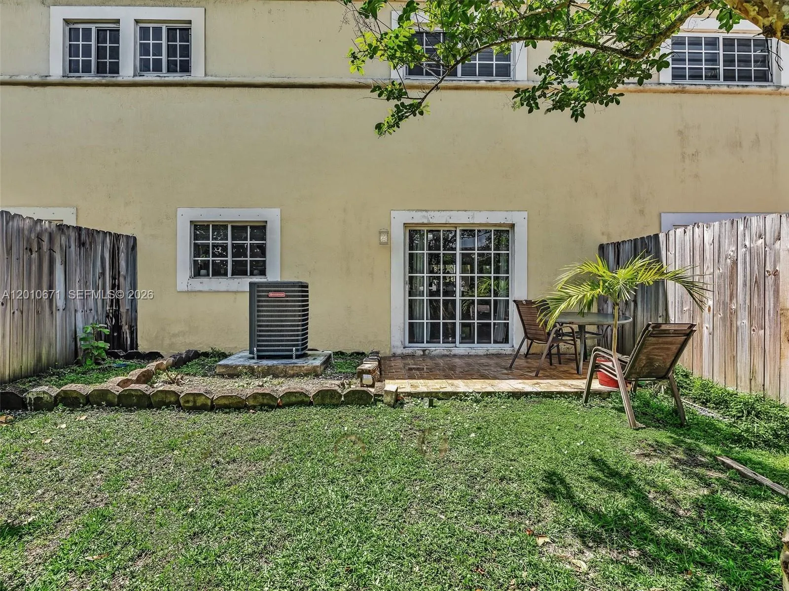 7659 N Stonecreek Circle