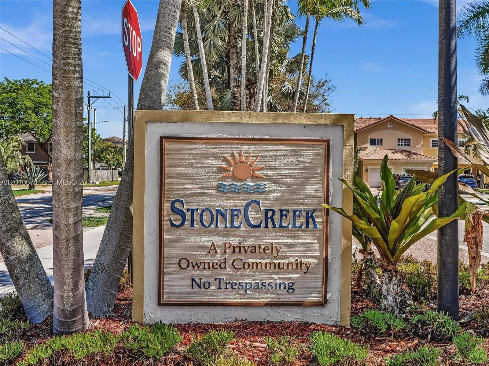 7659 N Stonecreek Circle