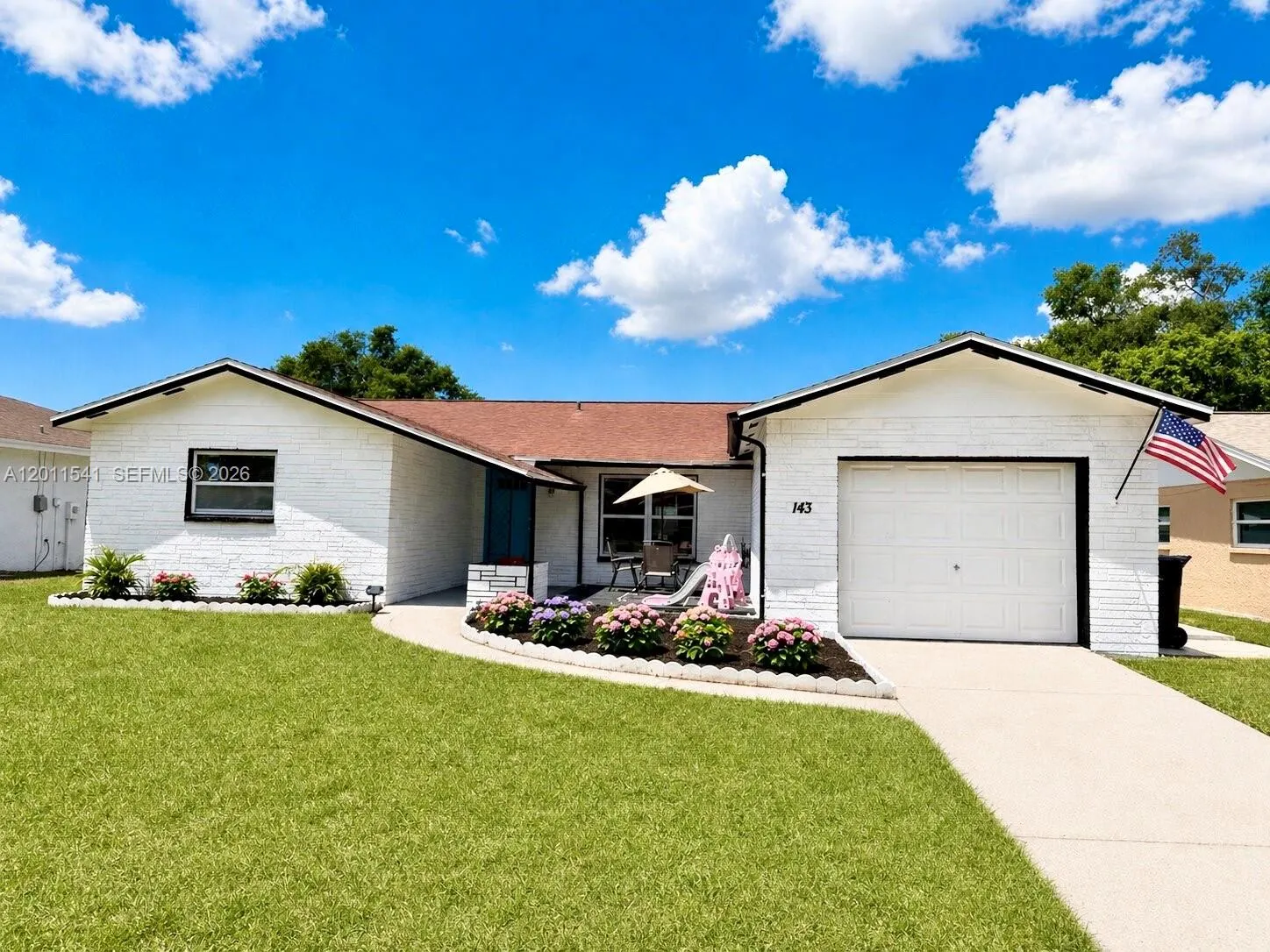 143 Valley Circle