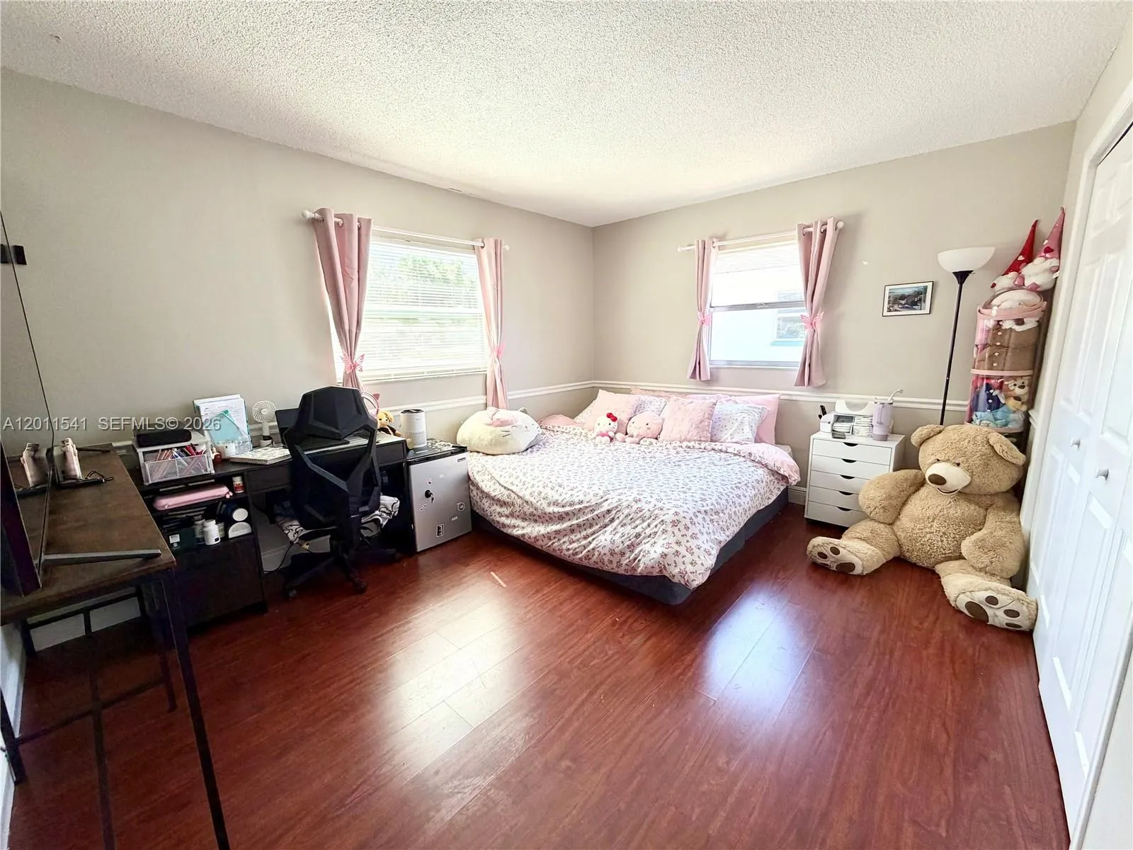 143 Valley Circle