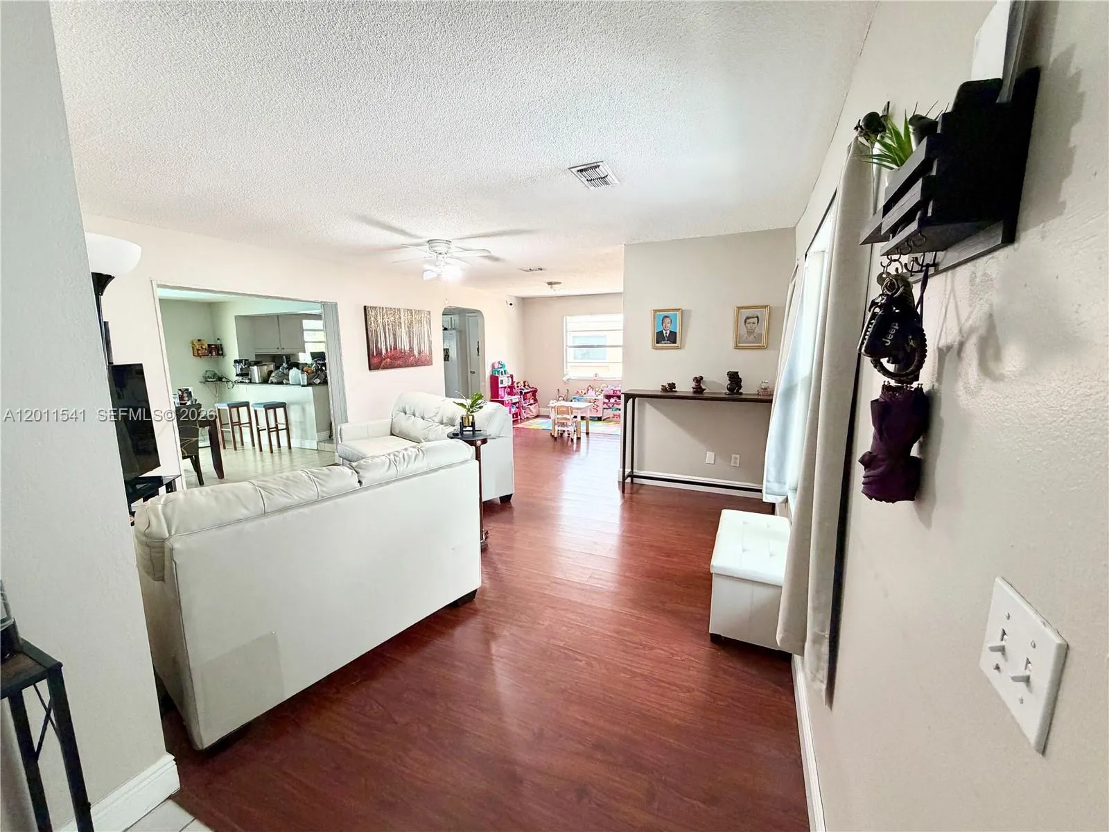 143 Valley Circle