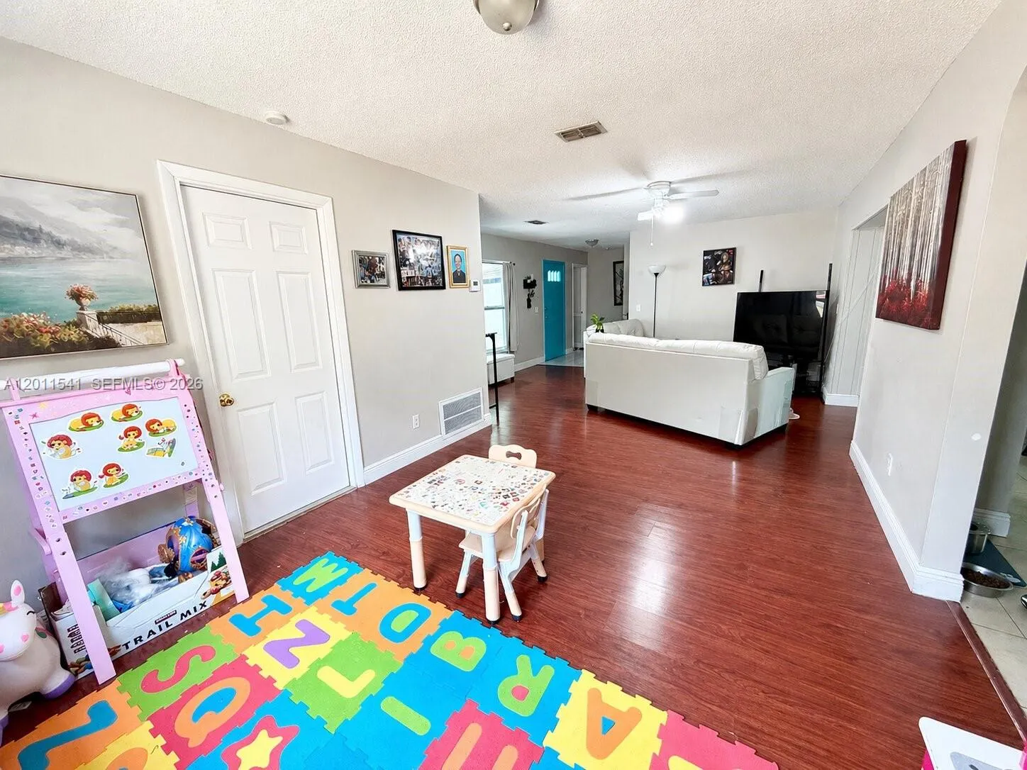 143 Valley Circle