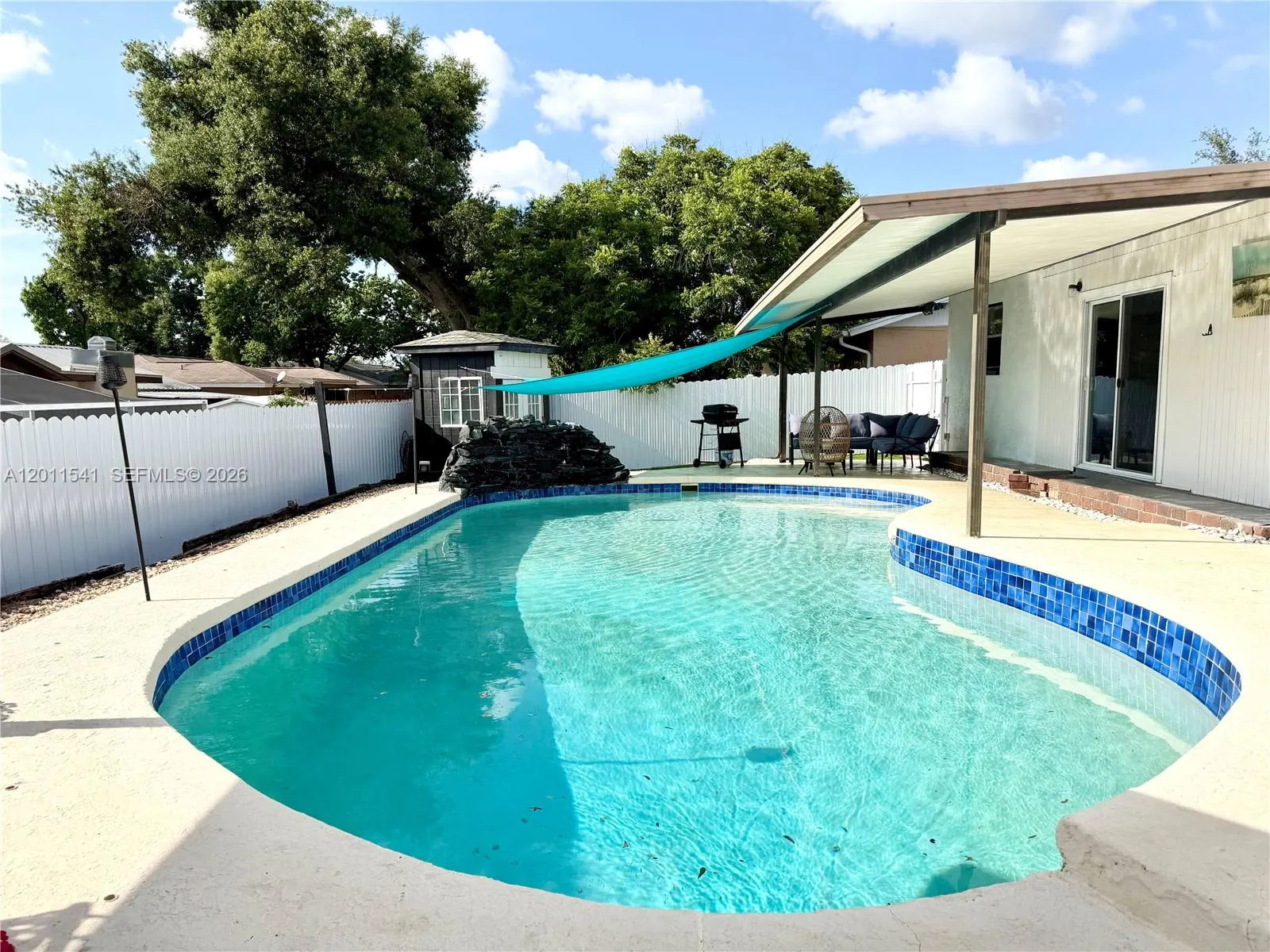 143 Valley Circle