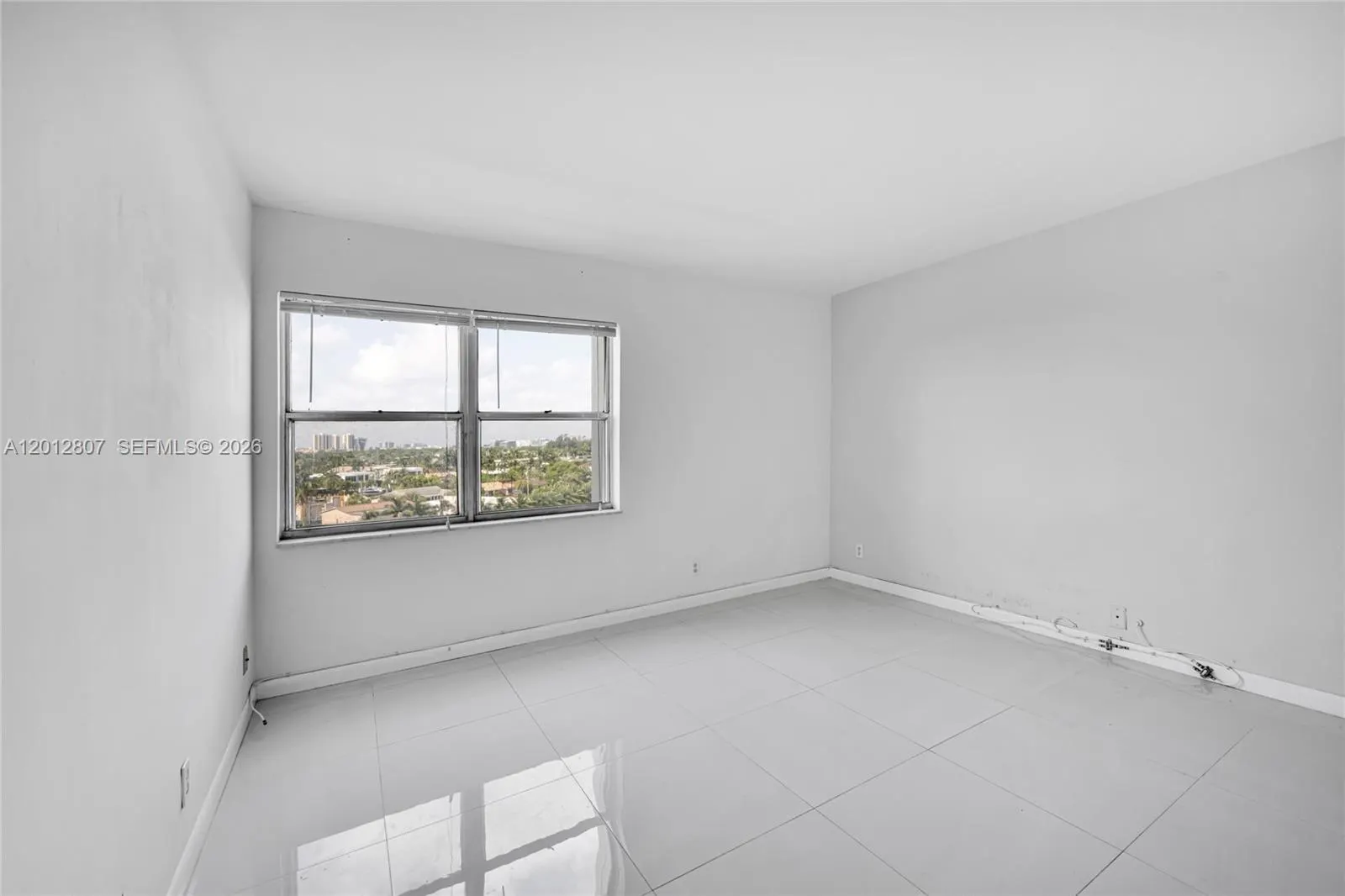 401 Golden Isles Drive #712