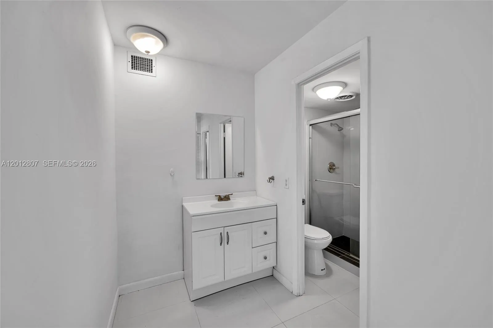 401 Golden Isles Drive #712