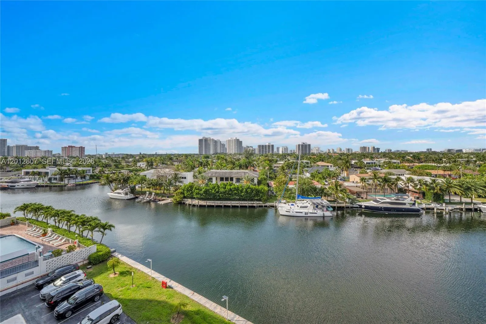 401 Golden Isles Drive #712