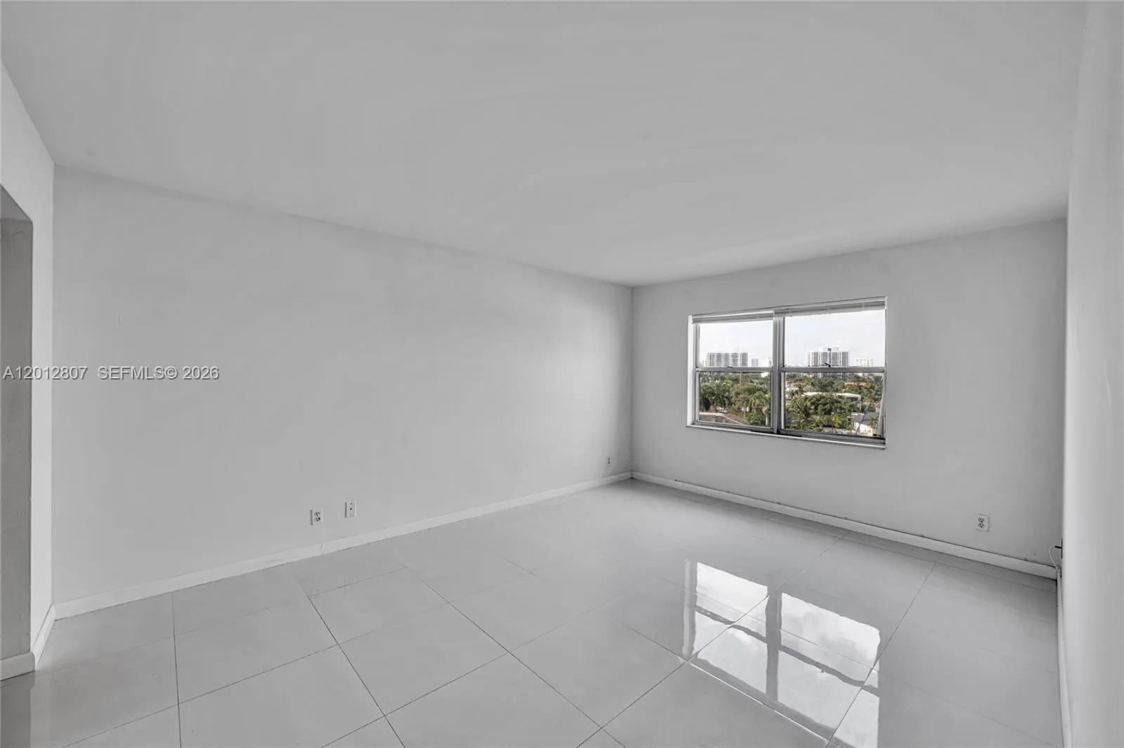 401 Golden Isles Drive #712