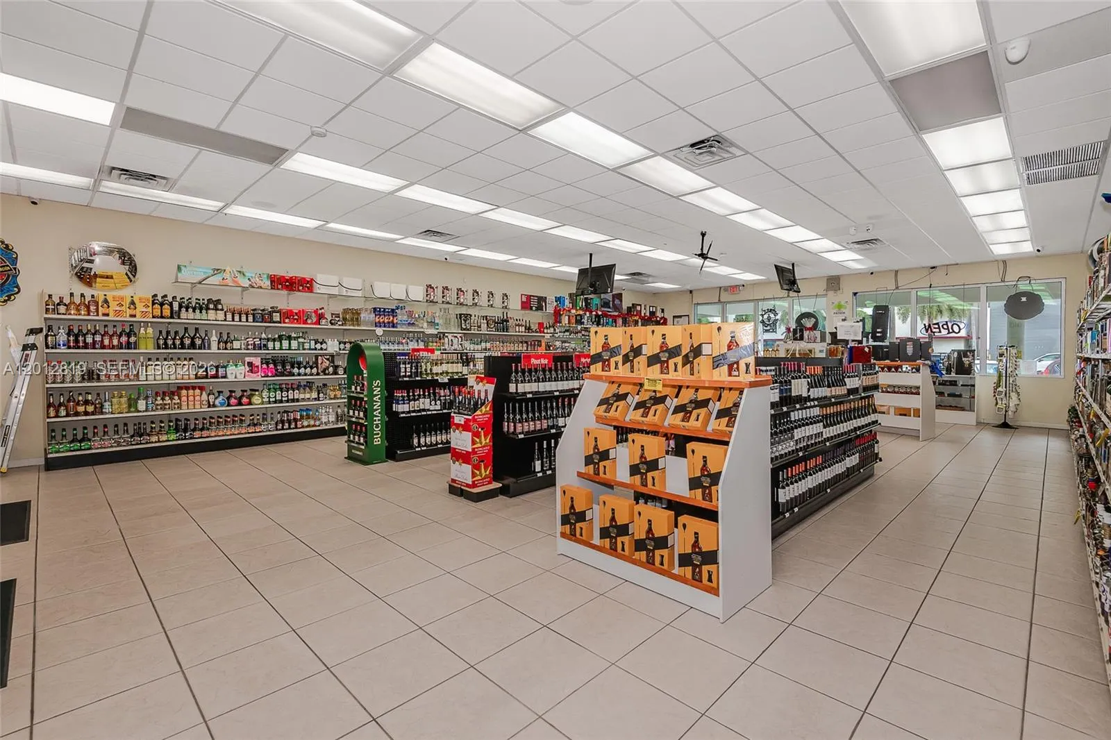 3941 NW 7 Street