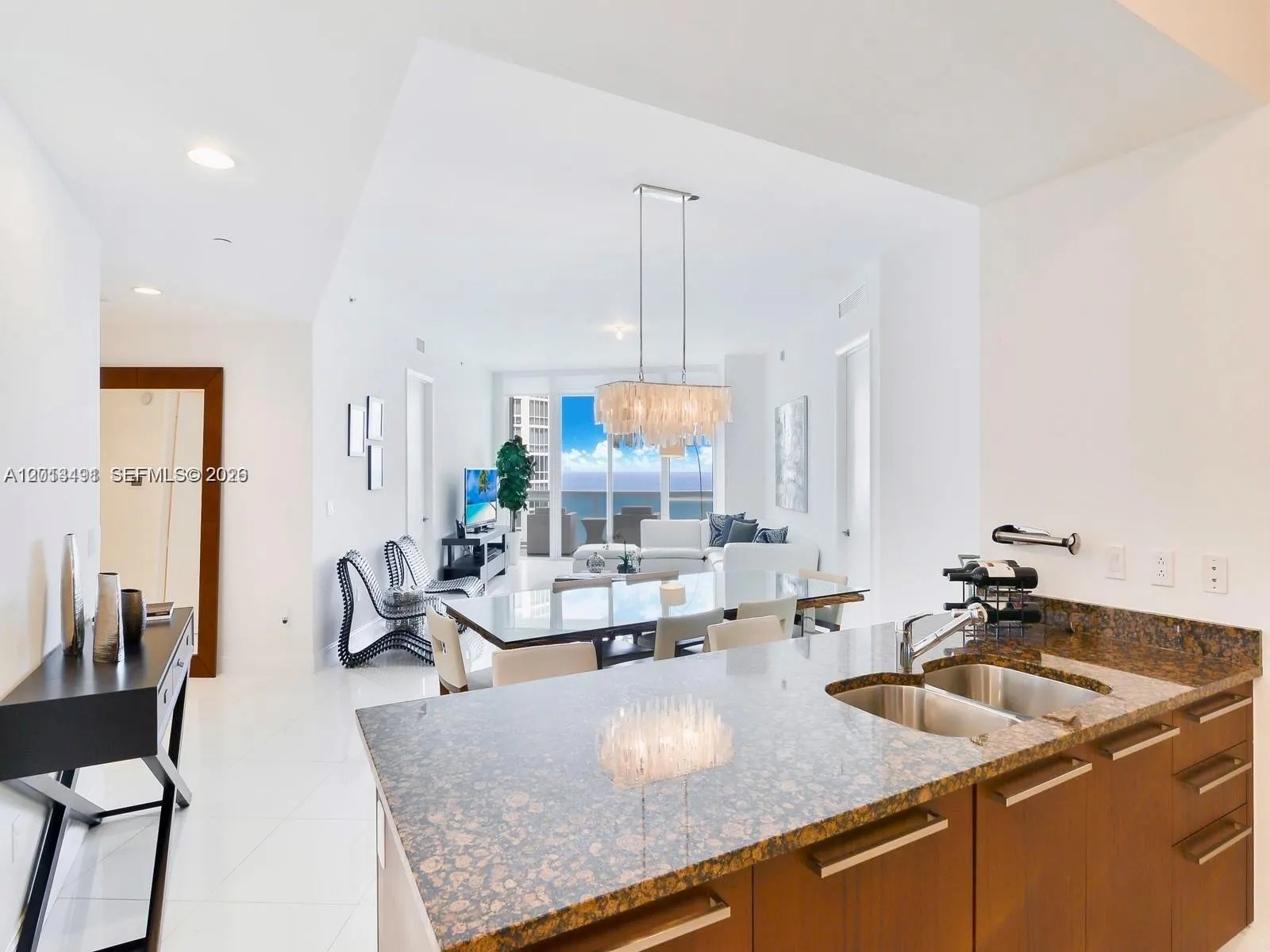 15811 Collins Avenue #2703