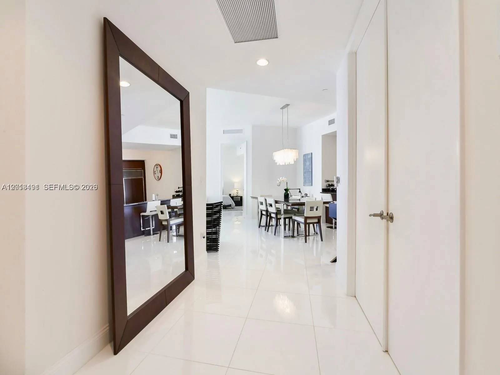 15811 Collins Avenue #2703