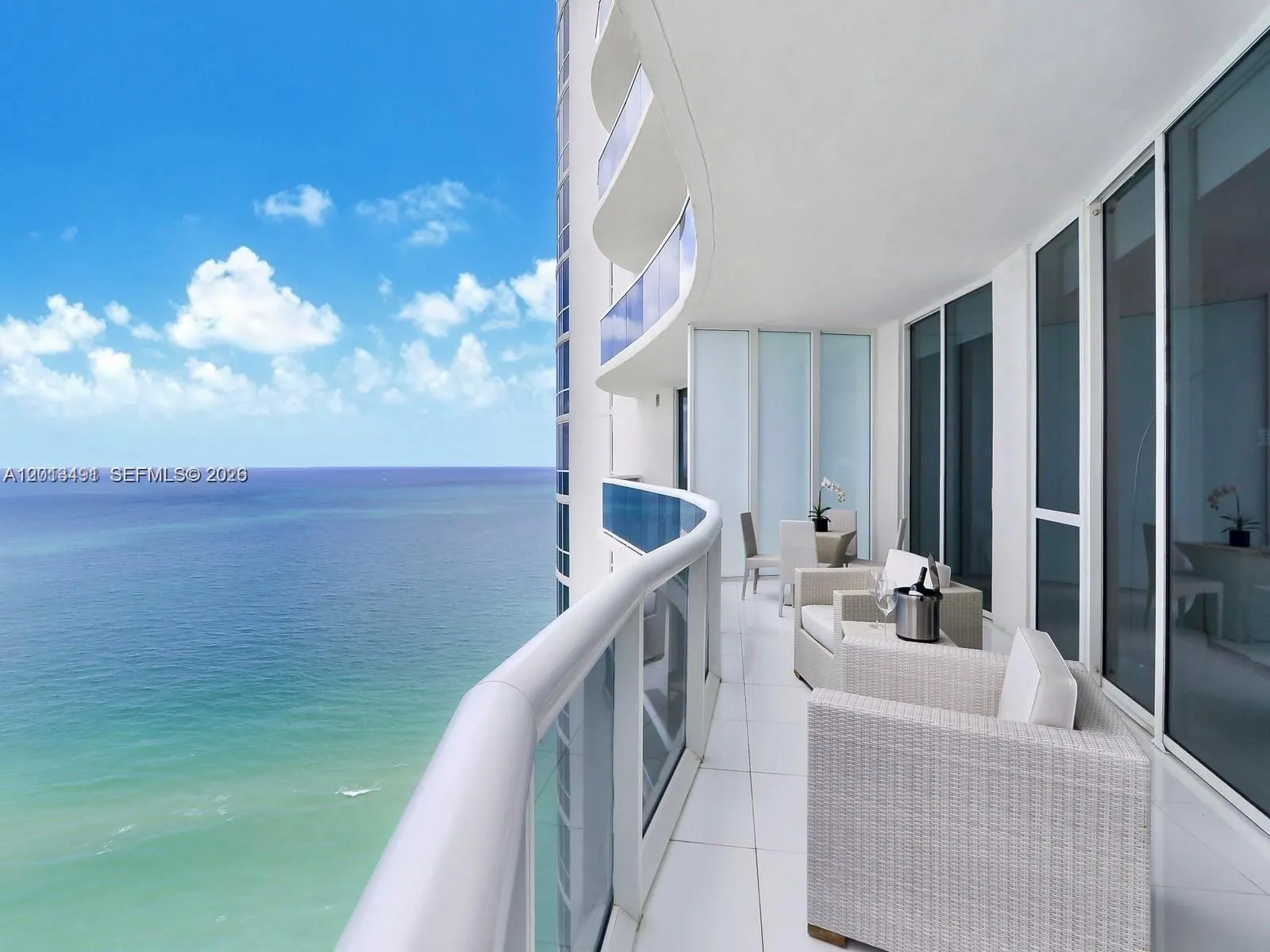 15811 Collins Avenue #2703