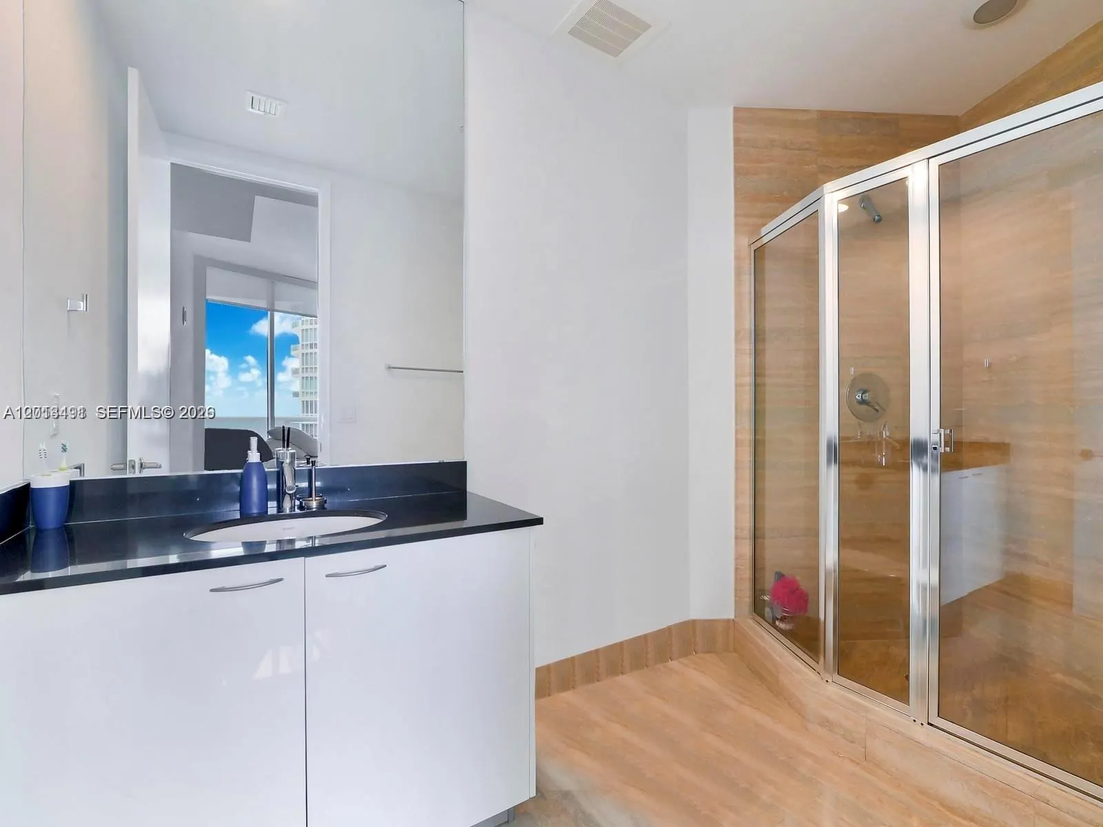 15811 Collins Avenue #2703