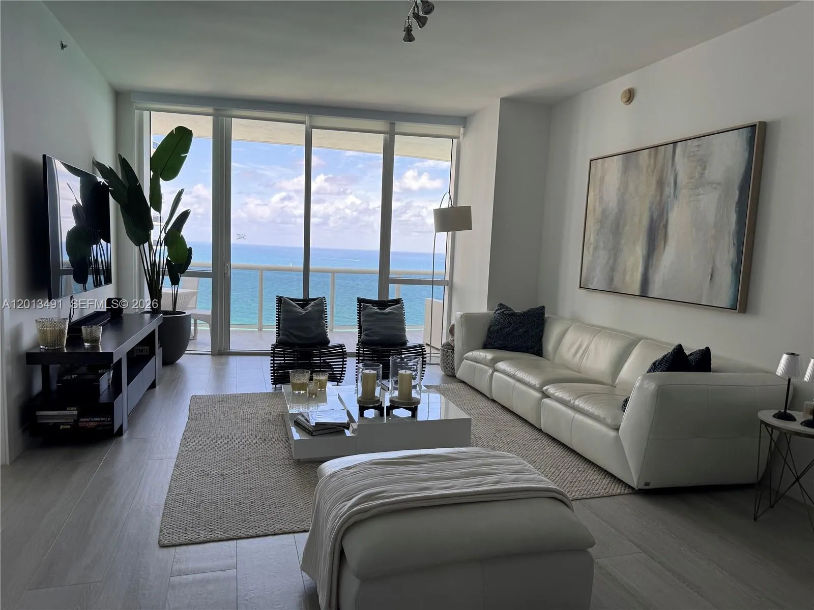 15811 Collins Avenue #2703