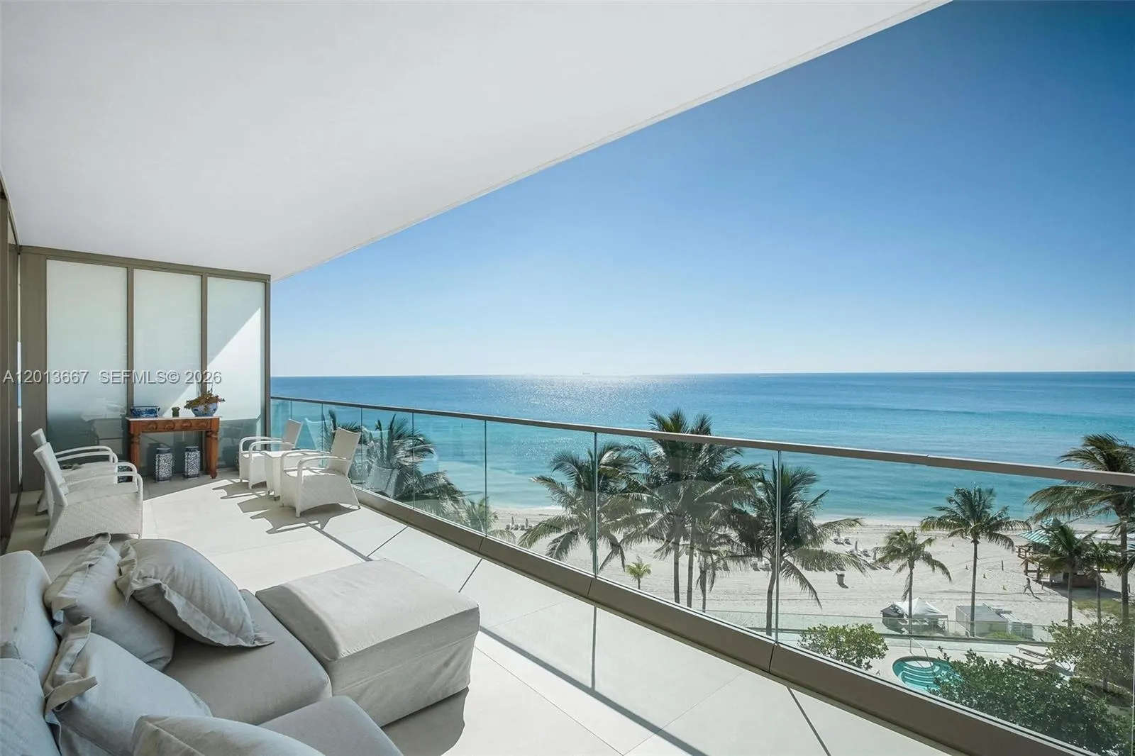 18975 Collins Avenue #501